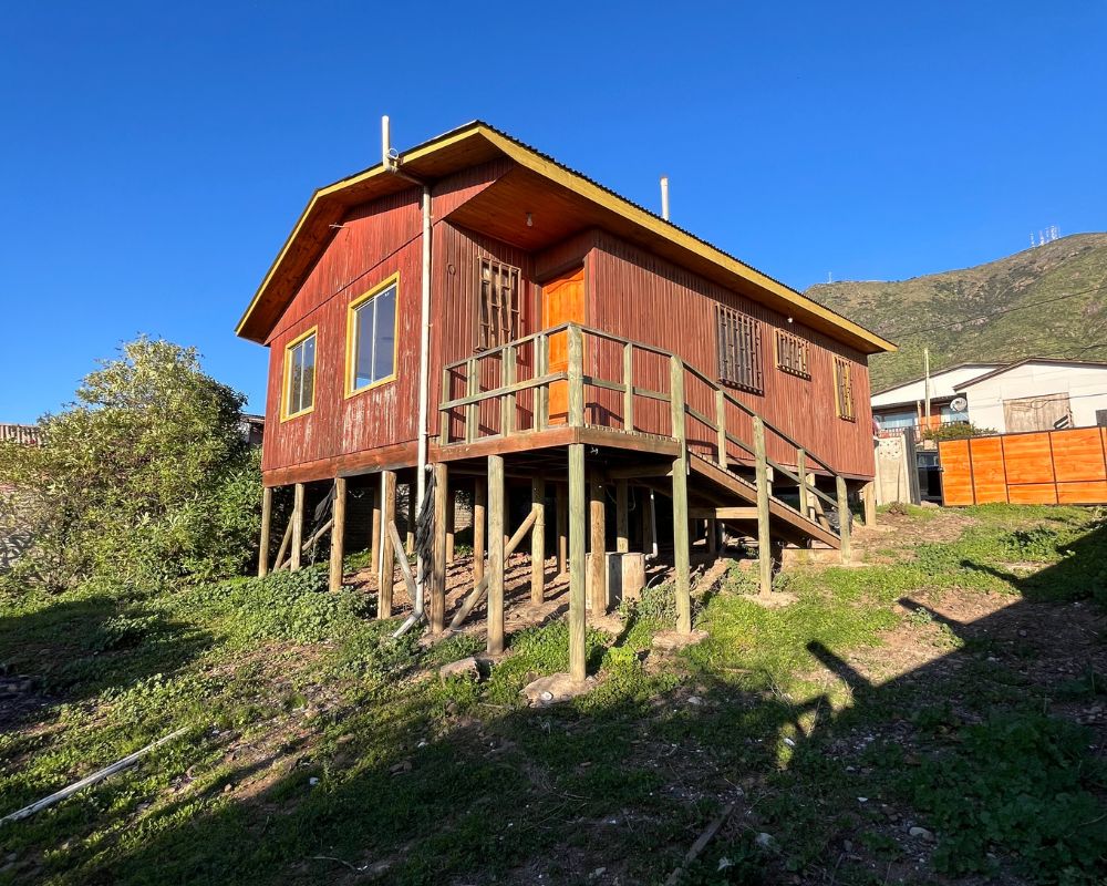 CASA EN PICHIDANGUI ORIENTE, CALLE LAS BRISAS MARINAS