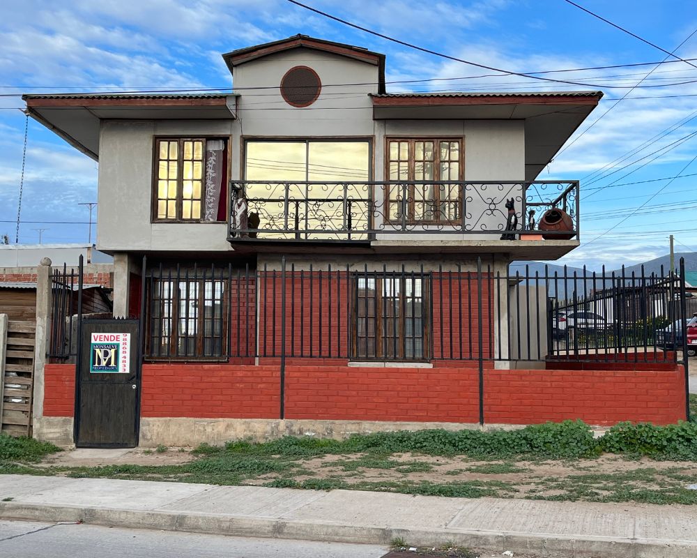 CASA RESIDENCIAL, POBLACIÓN DIEGO PORTALES, LOS VILOS