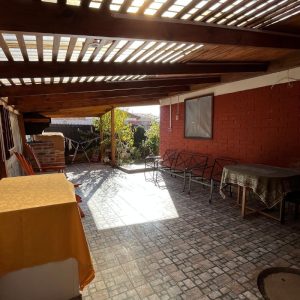 CASA URBANIZADA EN HUENTELAUQUÉN NORTE, COMUNA DE CANELA